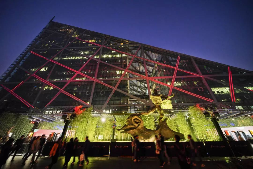 芳草地一碼一肖最準(zhǔn)確的預(yù)測(cè)與解析，芳草地一碼一肖精準(zhǔn)預(yù)測(cè)與深度解析