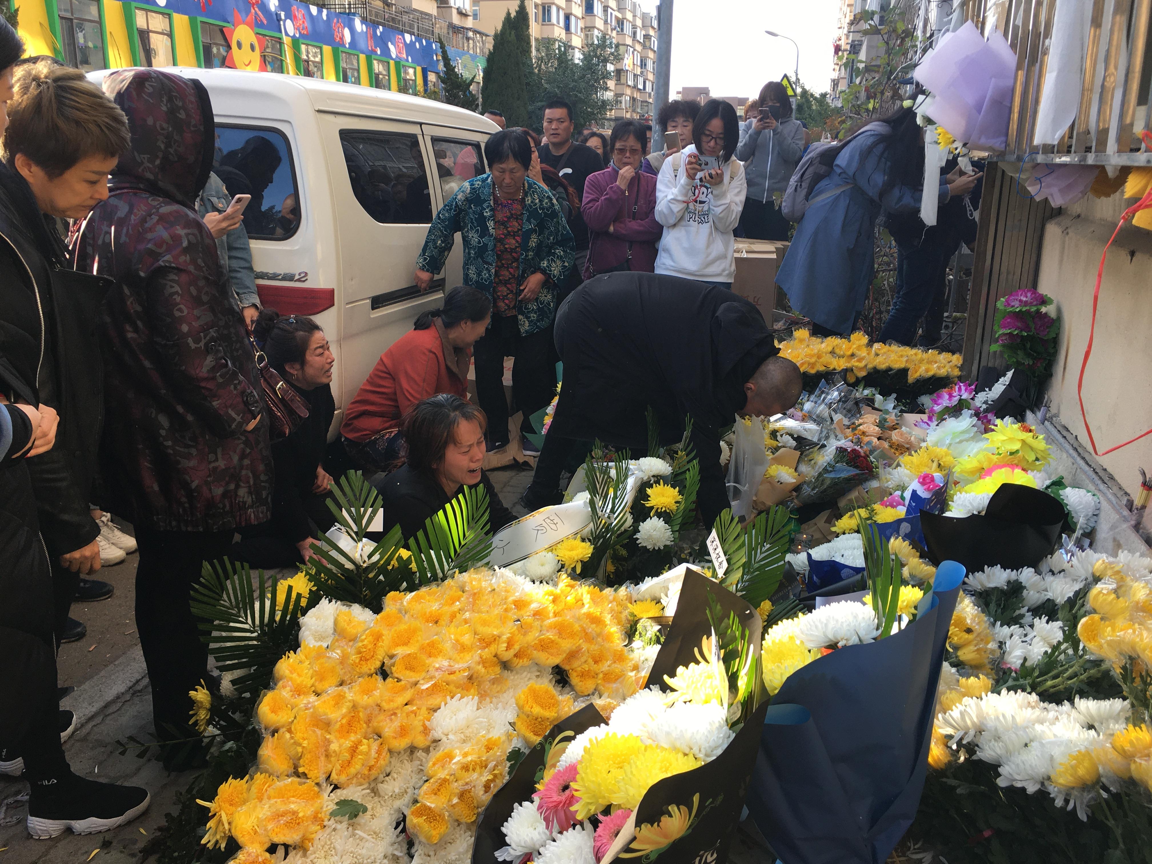 殲-10女飛行員英勇?tīng)奚?，永恒致敬她的遺志，殲-10女飛行員英勇?tīng)奚?，永恒致敬，傳承英雄遺志