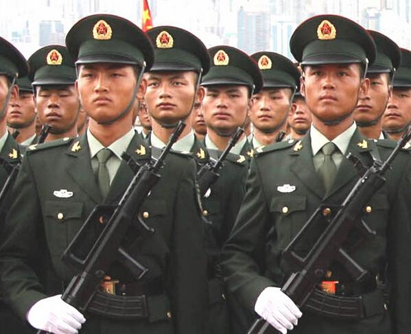 揭秘中國軍隊(duì)07式軍服，設(shè)計(jì)背后的故事與意義，揭秘中國軍隊(duì)07式軍服，設(shè)計(jì)背后的故事與深層意義