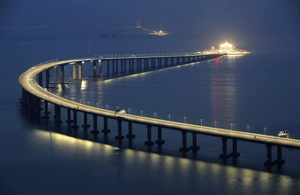 澳門正版精準(zhǔn)免費(fèi)資料預(yù)測(cè)，探索未來(lái)的趨勢(shì)與機(jī)遇（2025展望），澳門正版精準(zhǔn)預(yù)測(cè)資料揭秘未來(lái)趨勢(shì)與機(jī)遇，2025展望展望報(bào)告