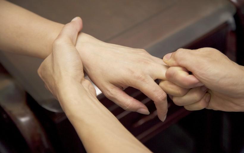 身體濕氣重怎么調(diào)理，全面解析濕氣成因與調(diào)理方法，全面解析，身體濕氣重的成因及調(diào)理方法