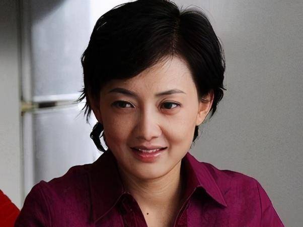 牛莉個(gè)人資料及老公簡介，牛莉個(gè)人資料和老公簡介