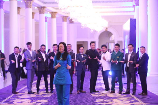 六肖期期中特一王中王，揭秘生肖運(yùn)勢與成功秘訣，揭秘生肖運(yùn)勢與成功秘訣，六肖期期中特一王中王的秘密探尋